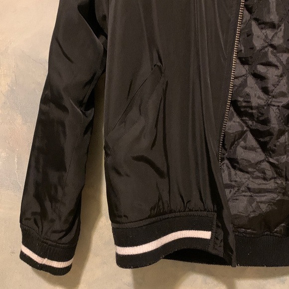 Bomber jacket floral embroidery - Picture 3 of 11